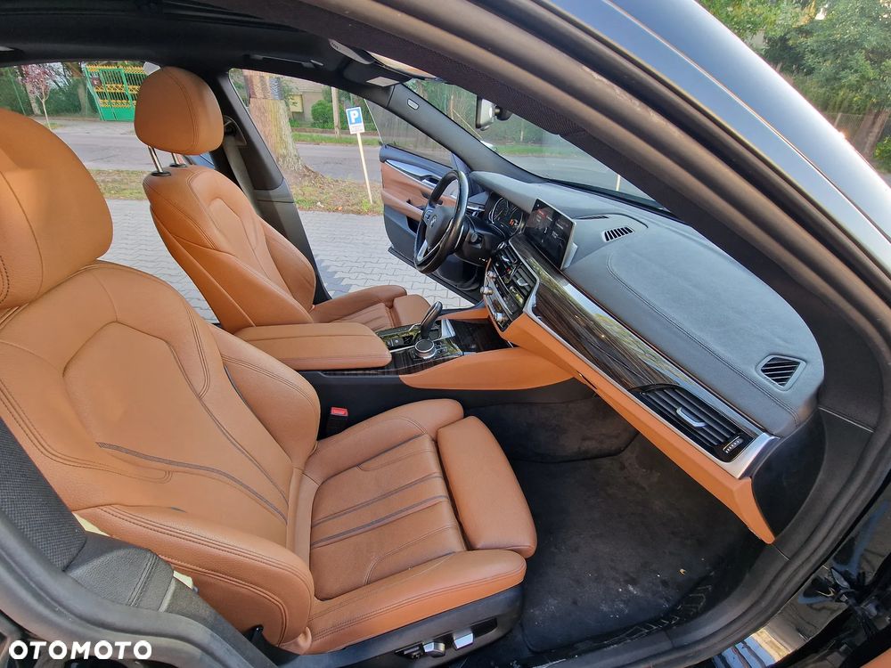 BMW 6GT 640i GPF xDrive Luxury Line sport - 7