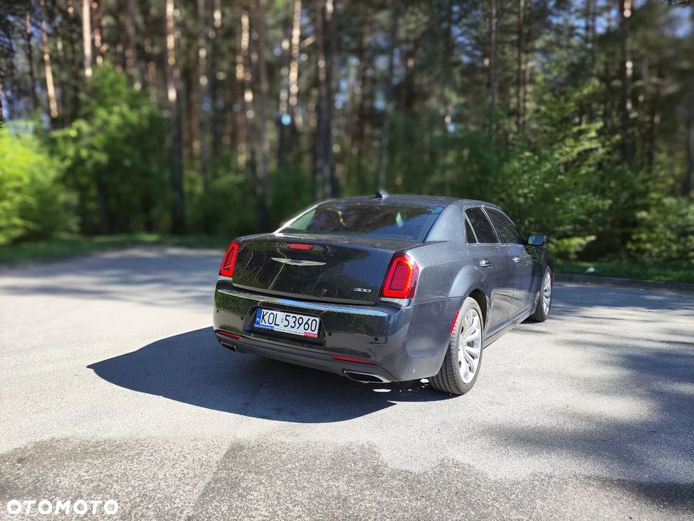 Chrysler 300C - 5