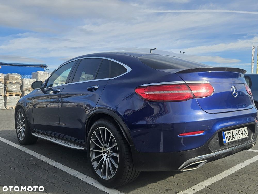Mercedes-Benz GLC 300 4Matic 9G-TRONIC AMG Line - 2