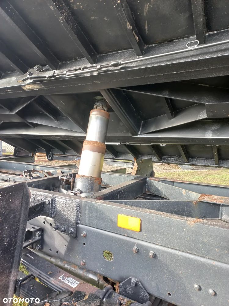 MAN TGM 4X4 18.240 KIPPER 3-STR. - 17