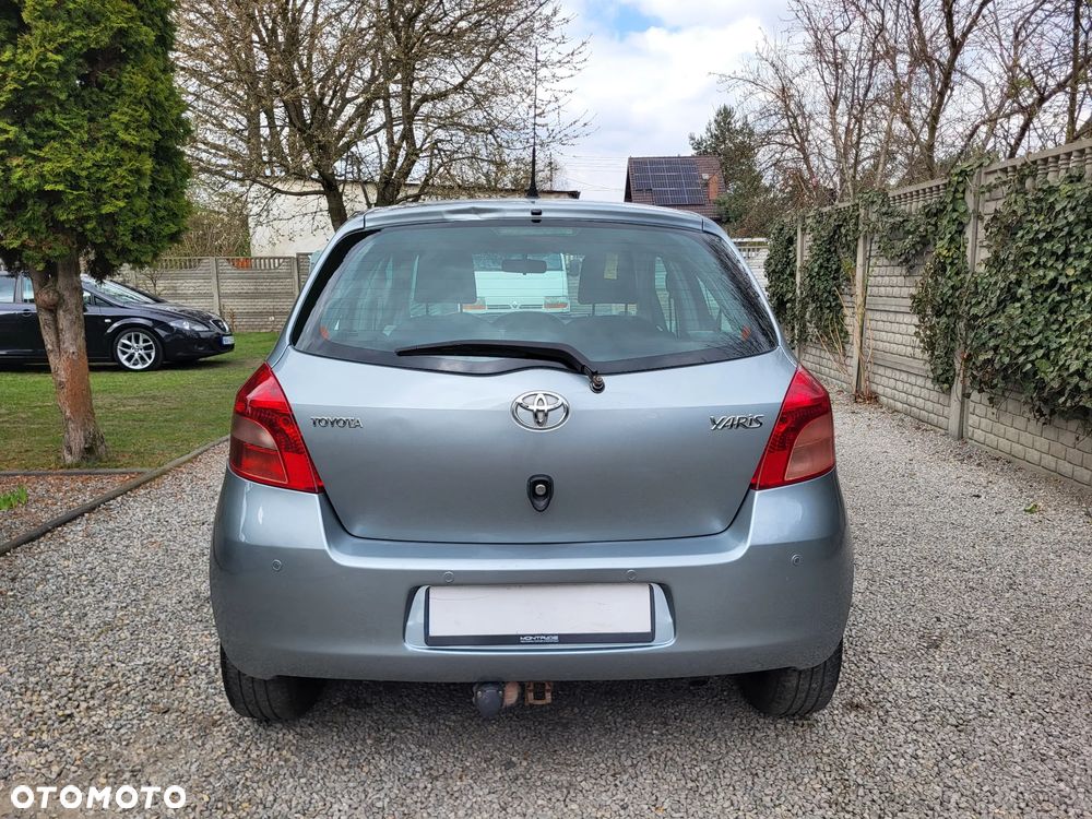 Toyota Yaris 1.3 VVT-i Cool - 5