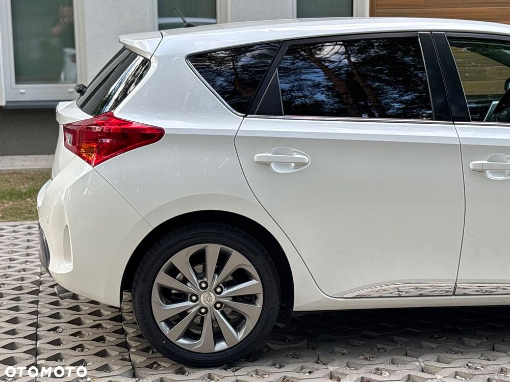 Toyota Auris - 32