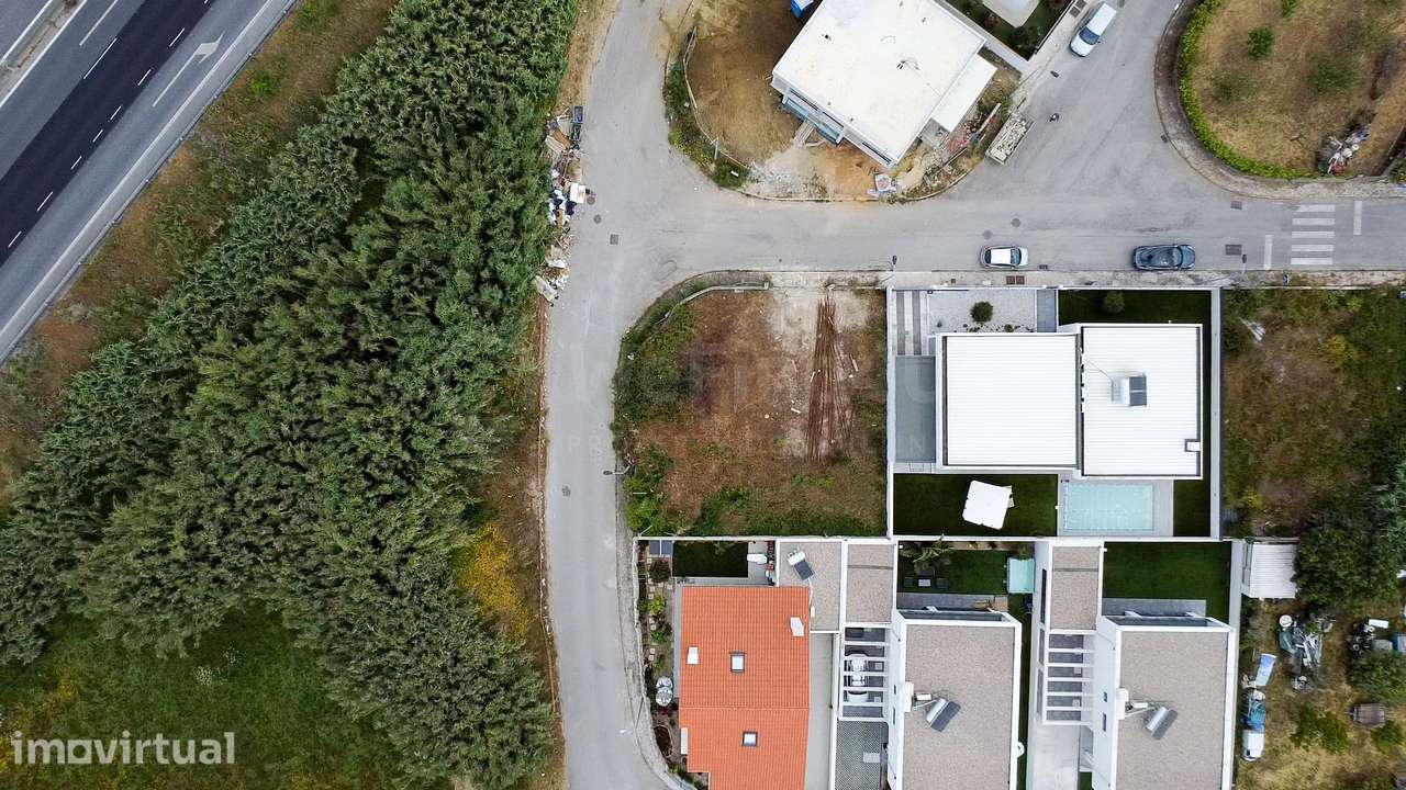 Terreno de Gaveto na Caparica | Oportunidade Exclusiva - Grande imagem: 5/12