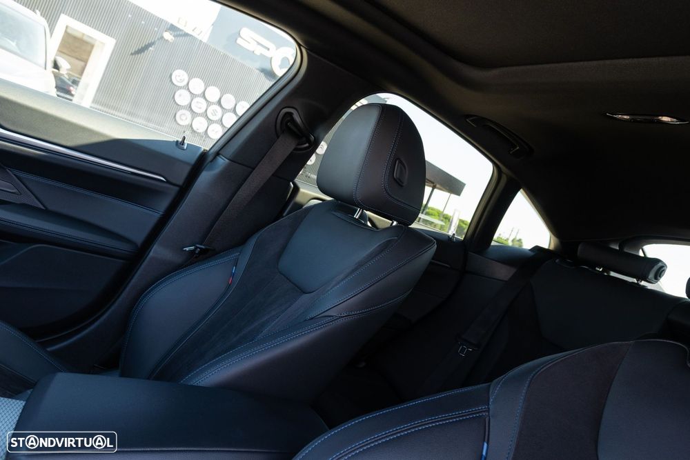 BMW i4 eDrive35 Pack Desportivo M - 14