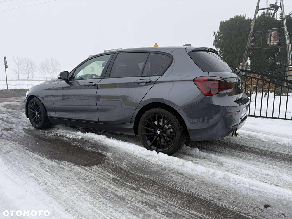 BMW Seria 1 120i - 6