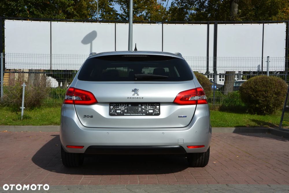Peugeot 308 BlueHDi FAP 120 EAT6 Stop&Start Allure - 9
