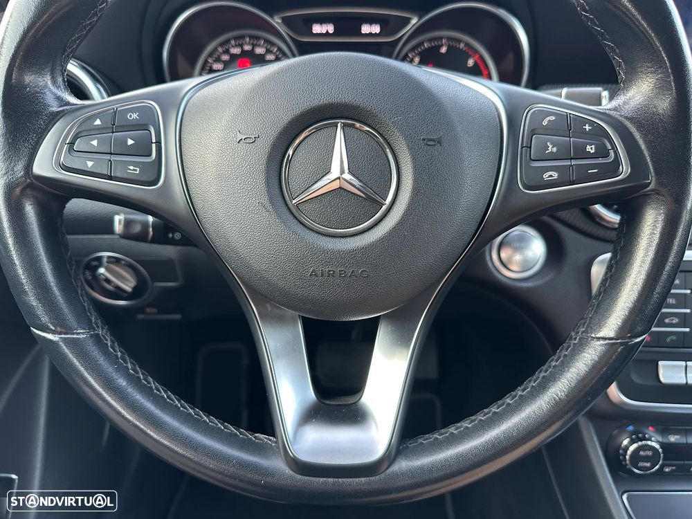 Mercedes-Benz GLA 200 d 7G-DCT Urban - 14