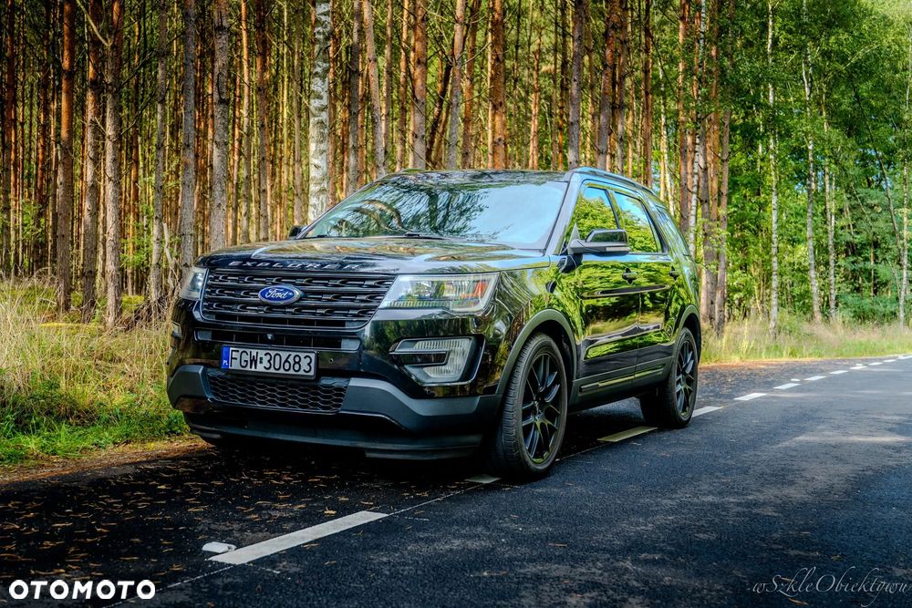 Ford Explorer - 1