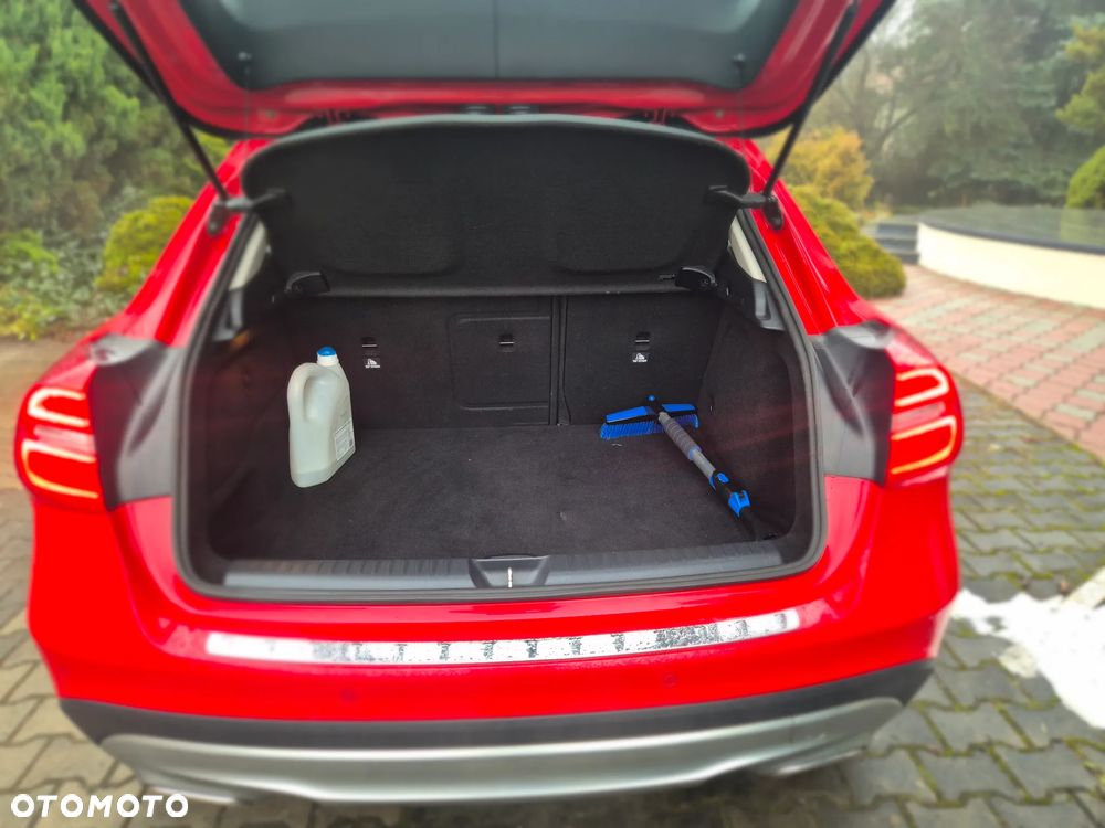 Mercedes-Benz GLA 220 CDI 4-Matic - 10