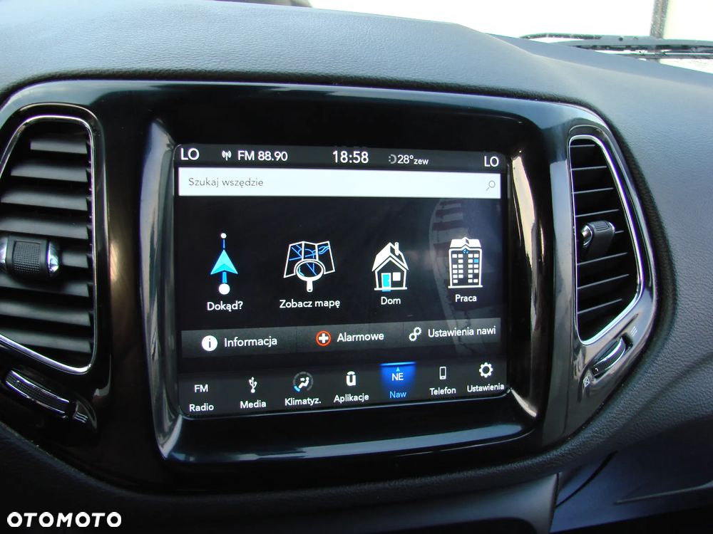 Jeep Compass - 26