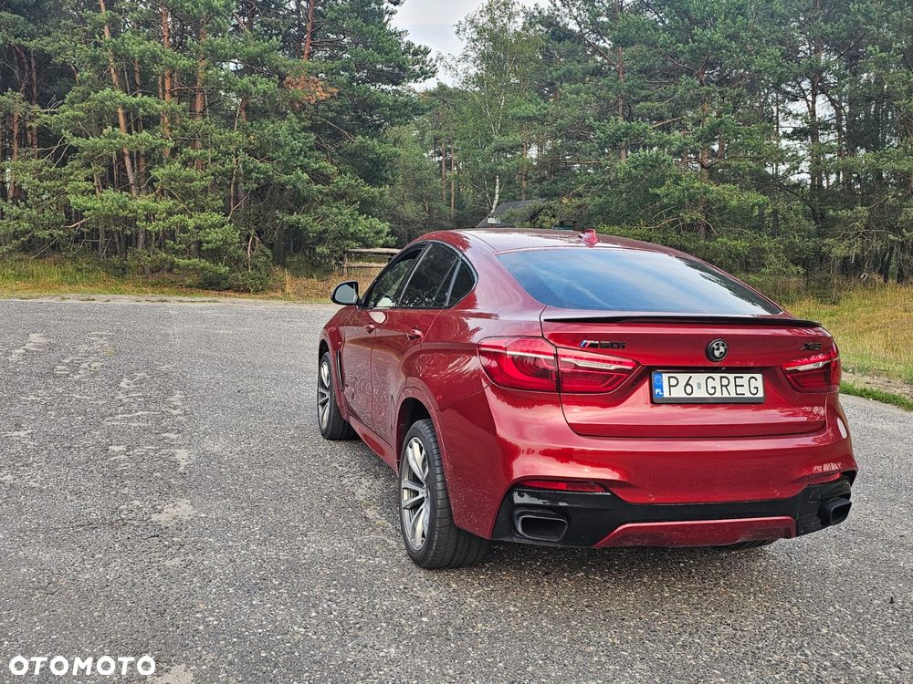 BMW X6 xDrive50i - 9
