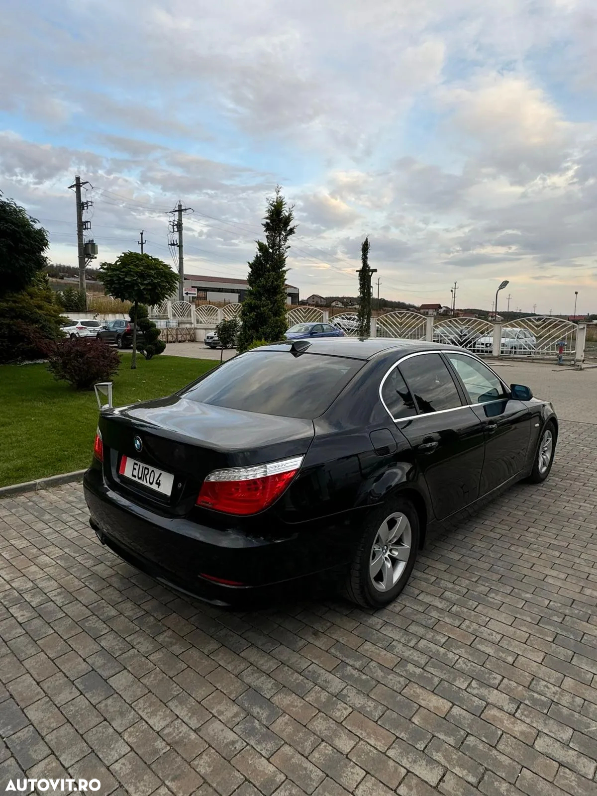 BMW Seria 5 520d - 5