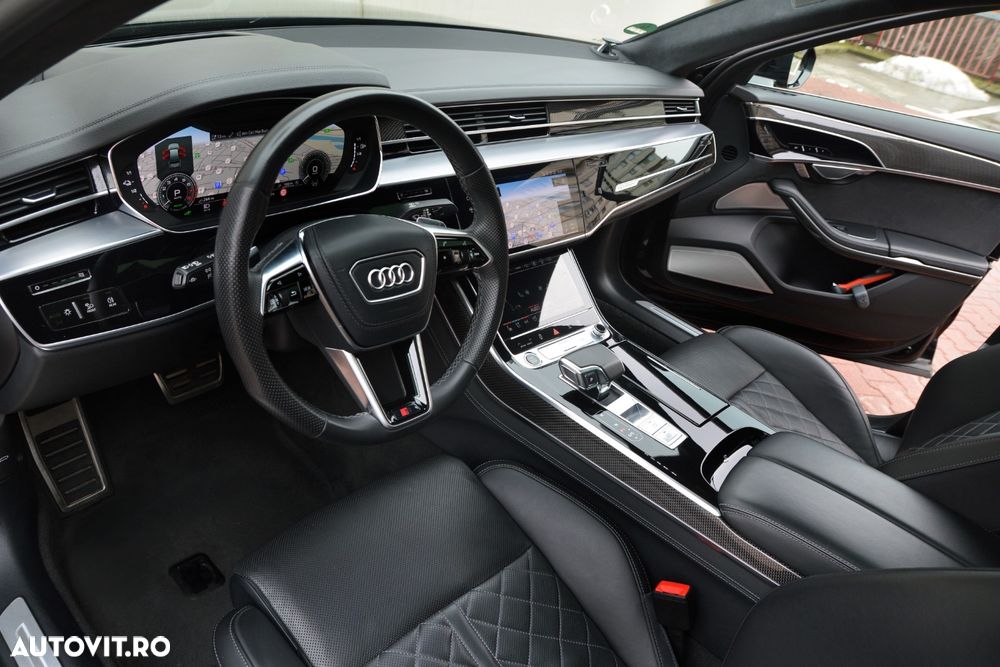 Audi A8 60 TFSI e quattro Tiptronic PHEV - 12