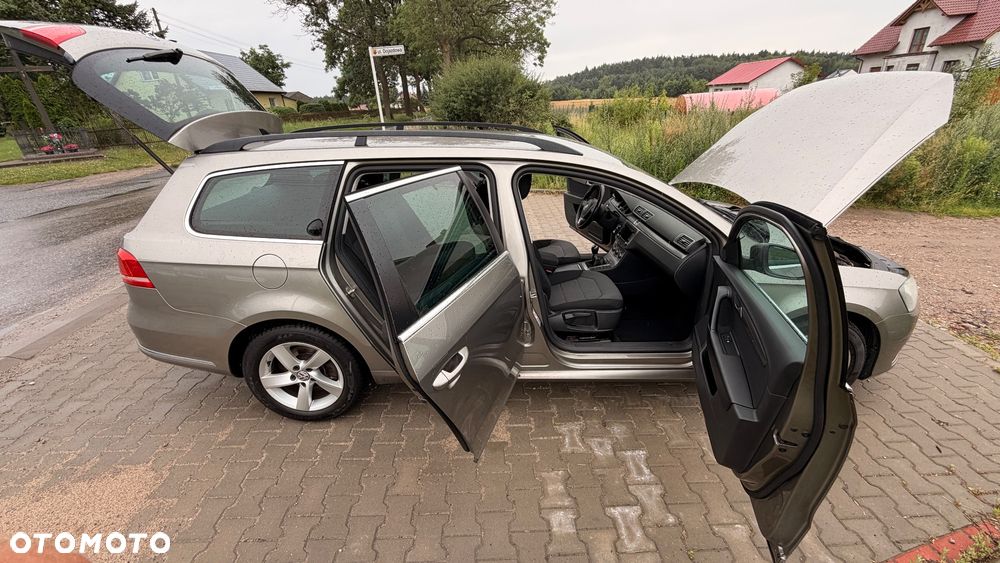 Volkswagen Passat 2.0 TDI BlueMotion Technology Highline - 4