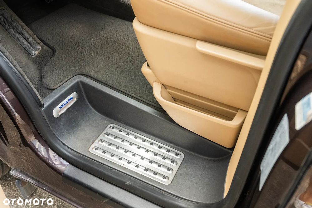 Volkswagen Multivan - 22