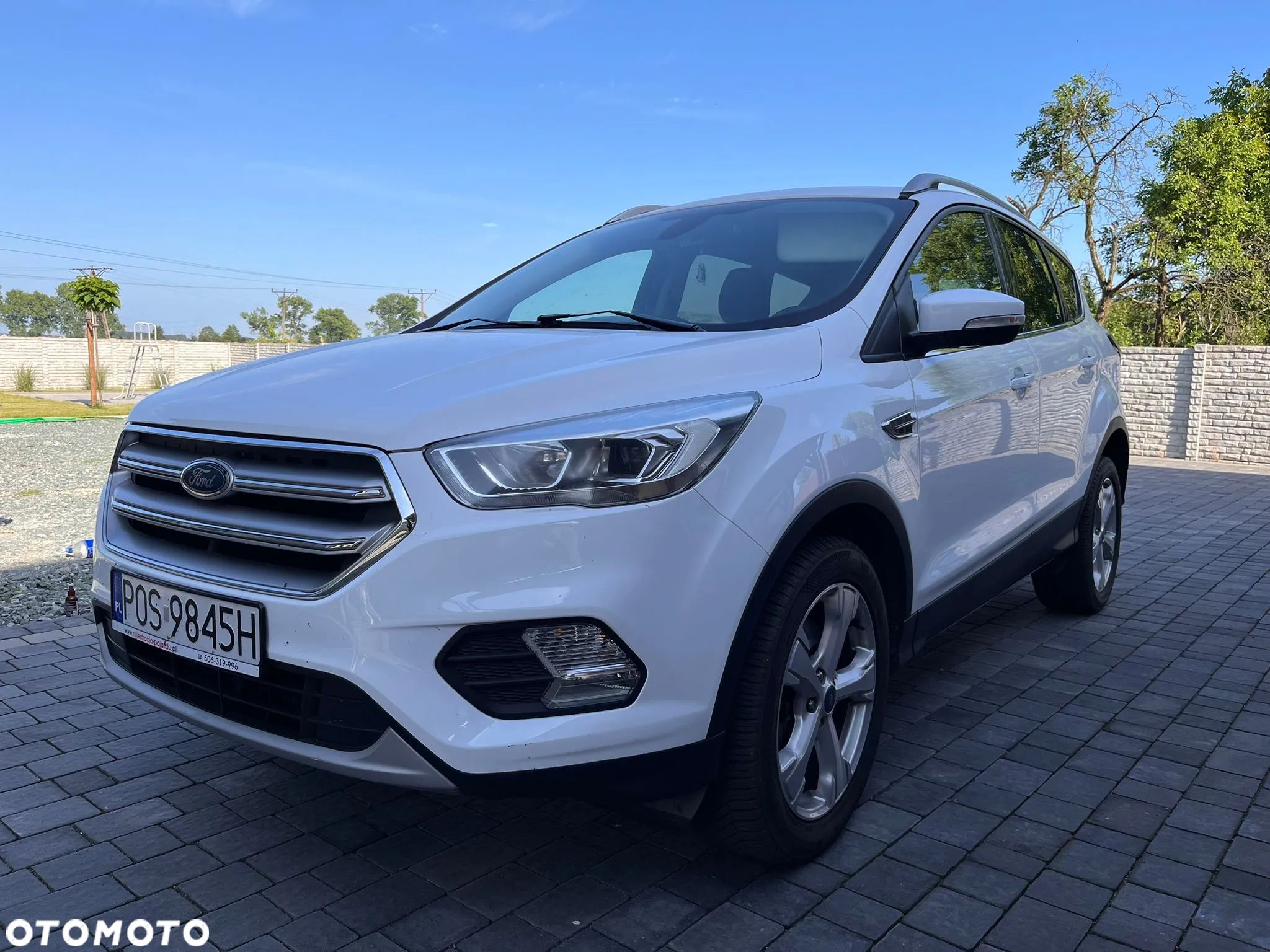 Ford Kuga 2.0 TDCi 2x4 Titanium - 1