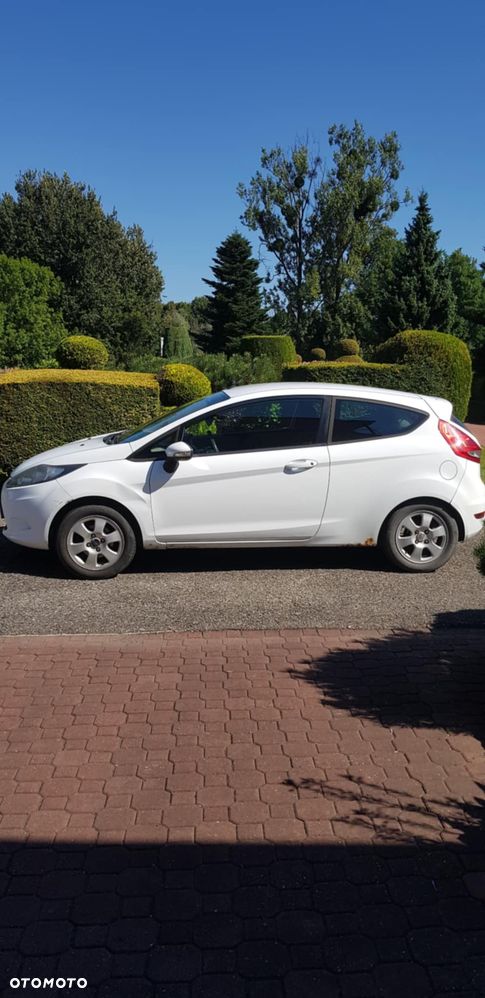 Ford Fiesta 1.4 TDCi Ambiente - 2