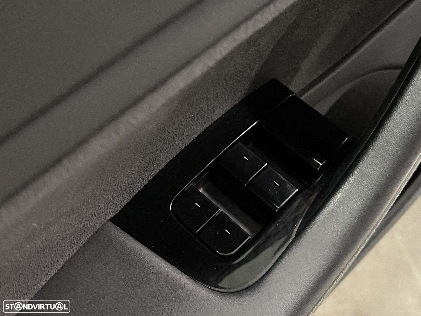 Tesla Model 3 - 31