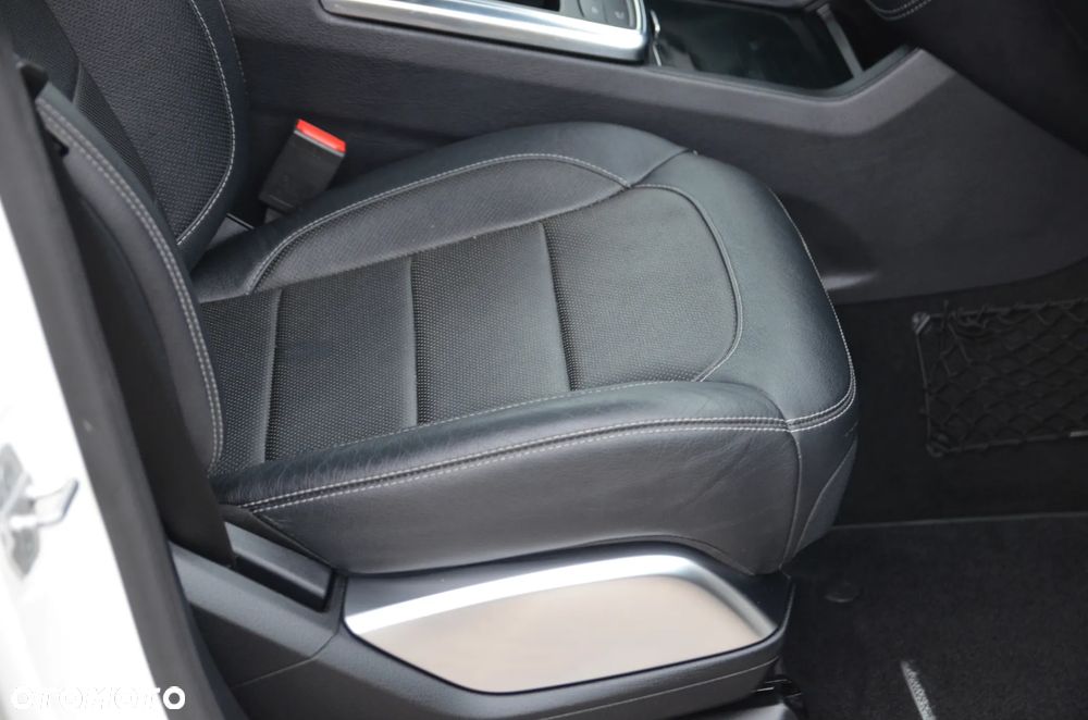 Mercedes-Benz GL 500 4Matic (BlueEFFICIENCY) 7G-TRONIC - 30