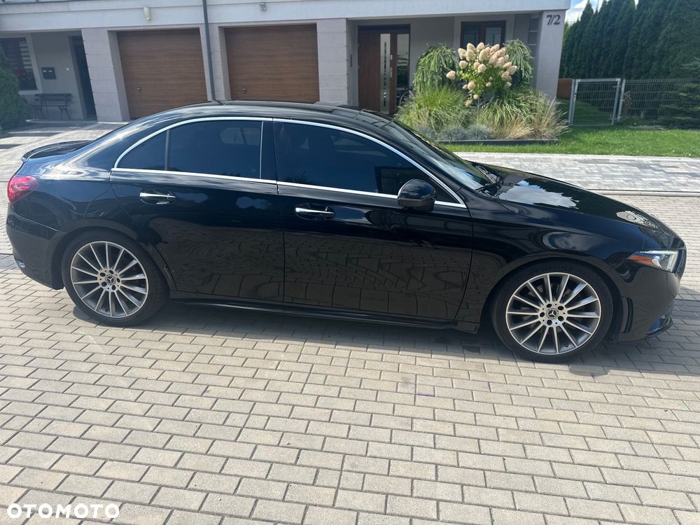 Mercedes-Benz Klasa A 220 4-Matic AMG Line 7G-DCT - 3