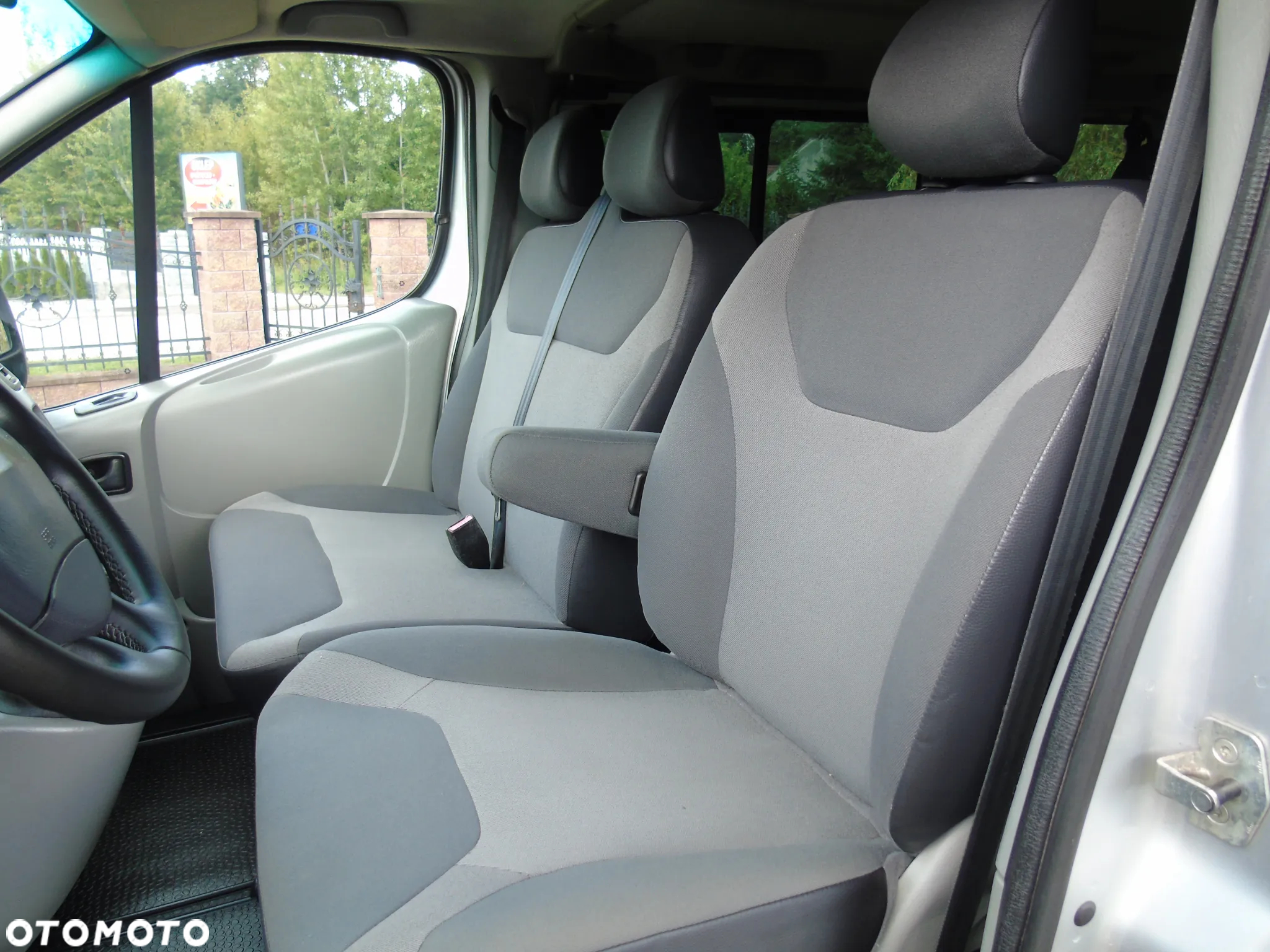 Renault Trafic - 13