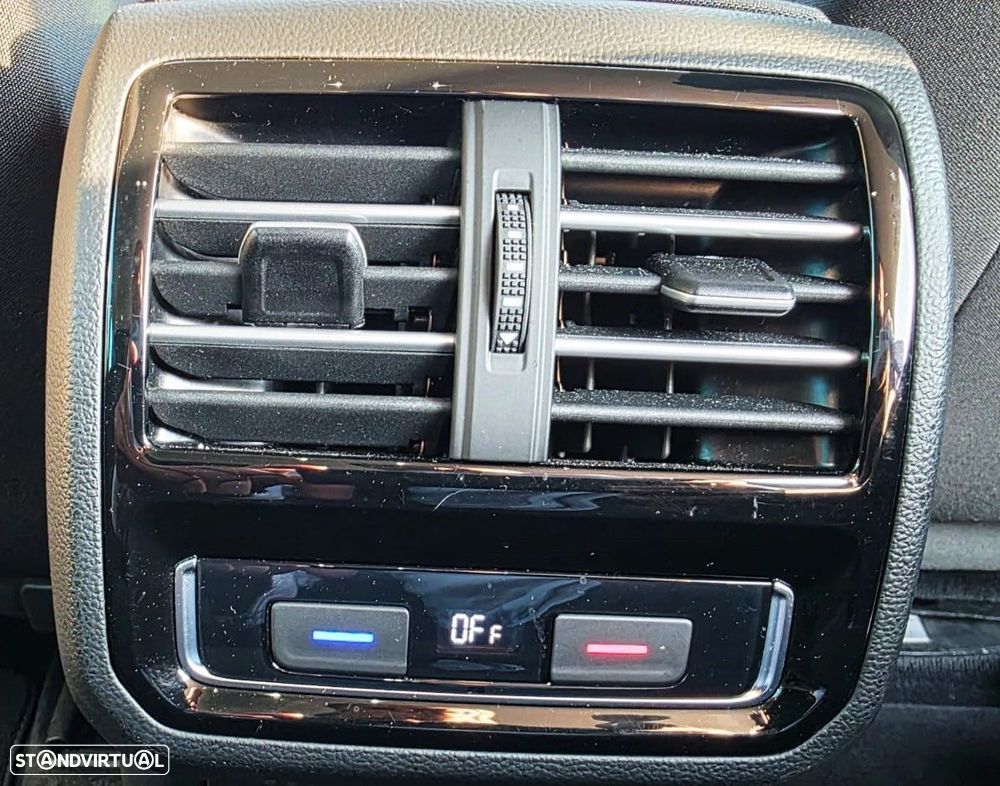 VW Passat Variant 1.6 TDI BlueMotion - 18