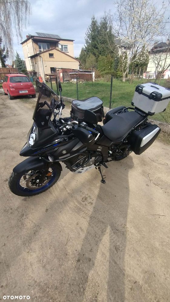 Suzuki V-STROM - 4