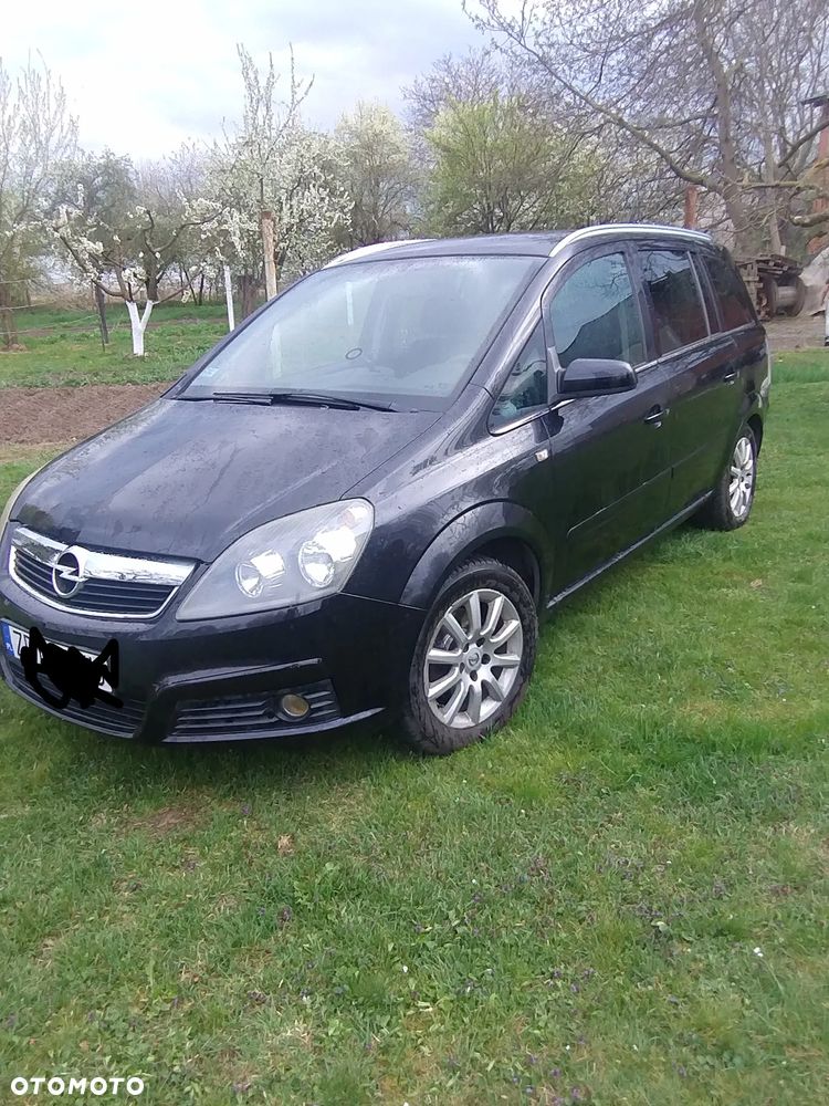Opel Zafira - 1