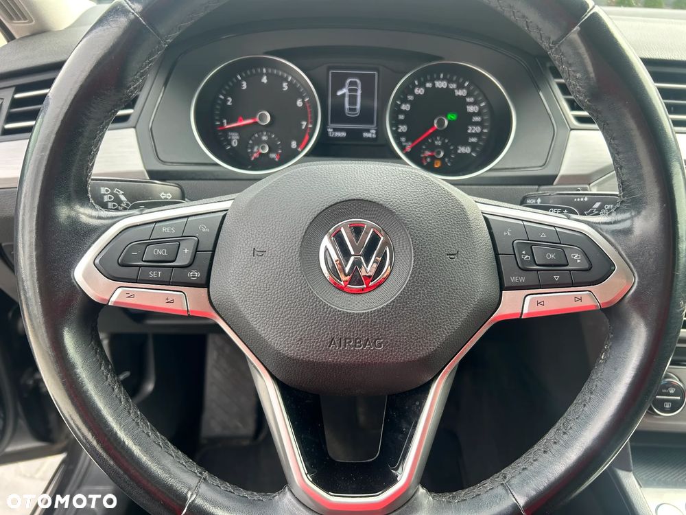 Volkswagen Passat 1.5 TSI EVO Business DSG - 15