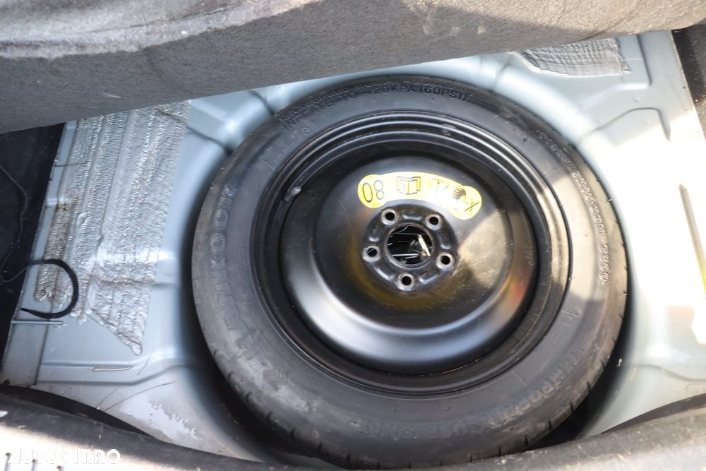 Ford Focus 1.4i Ambiente - 18