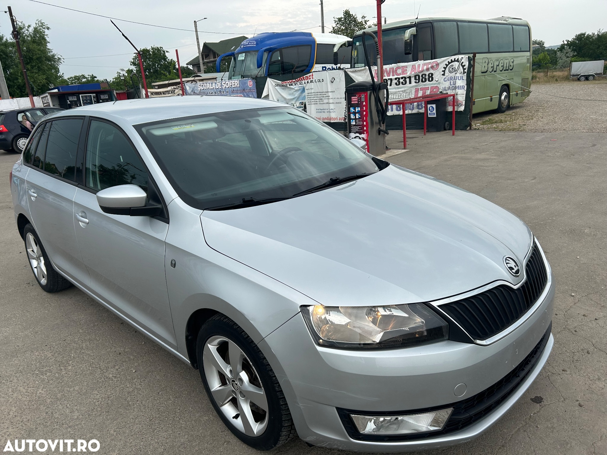 Skoda RAPID 1.6 TDI DSG Ambition - 3