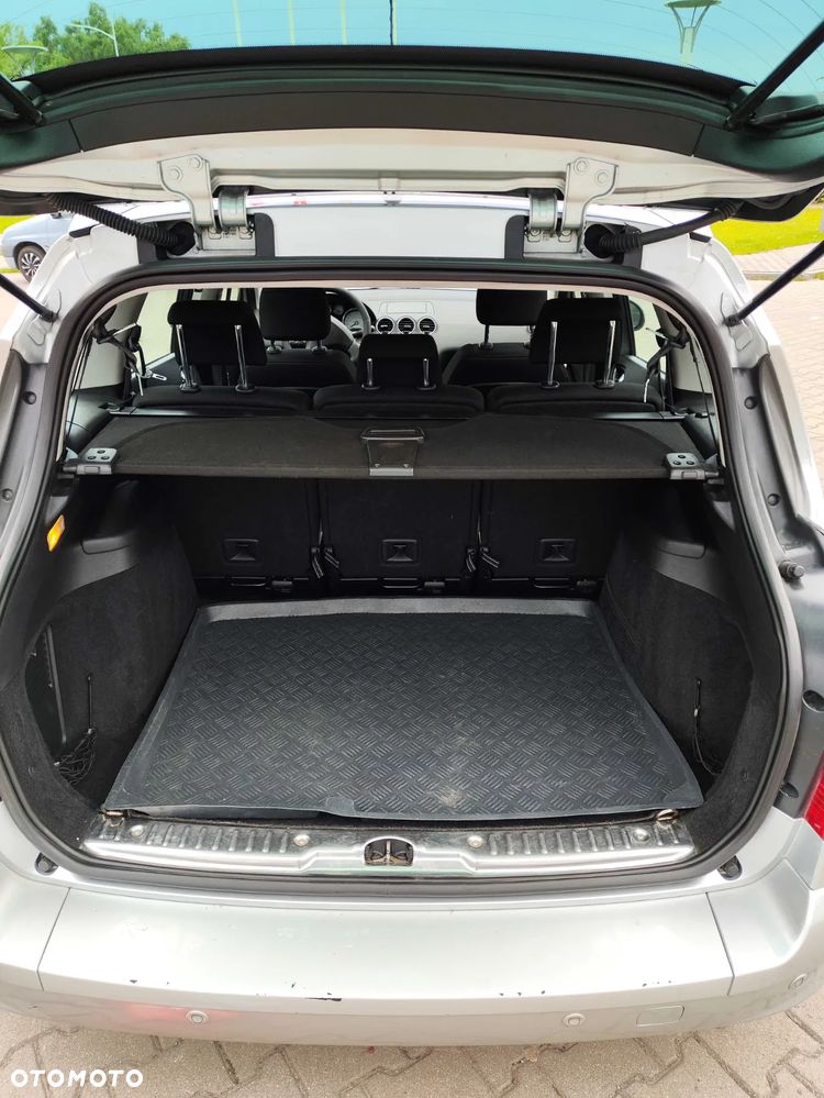 Peugeot 308 1.6 HDi Premium - 5