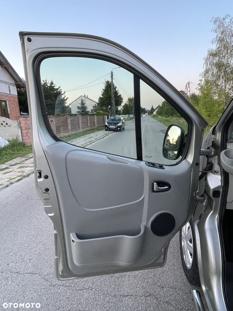 Opel Vivaro - 20