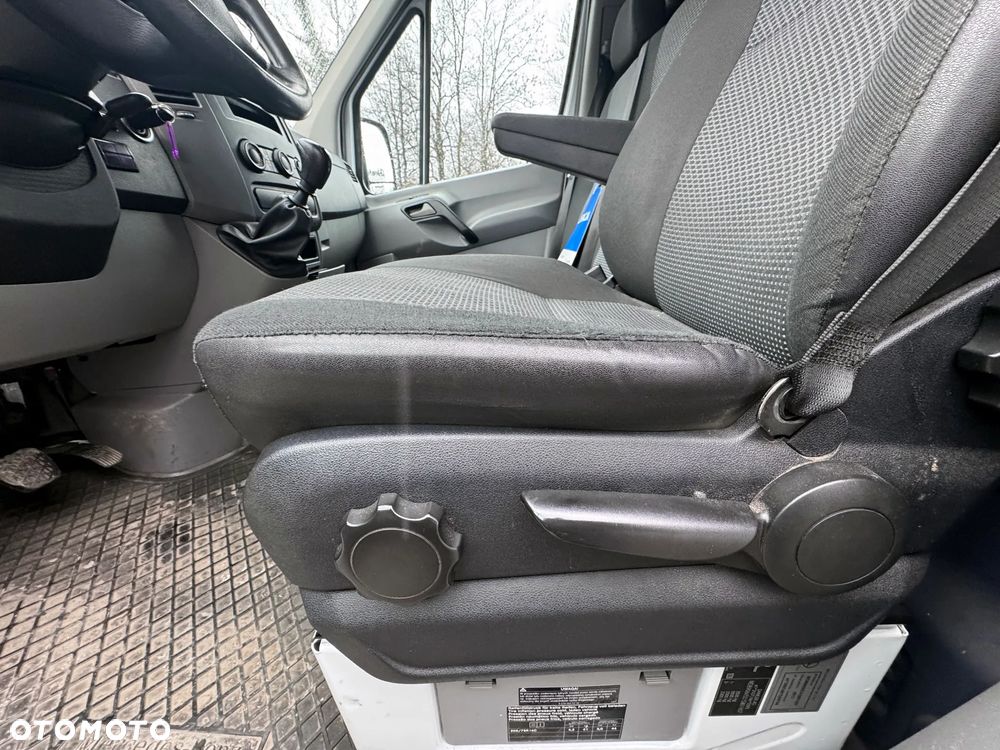 Mercedes-Benz SPRINTER  3.0 V6 519 CHŁODNIA - 17