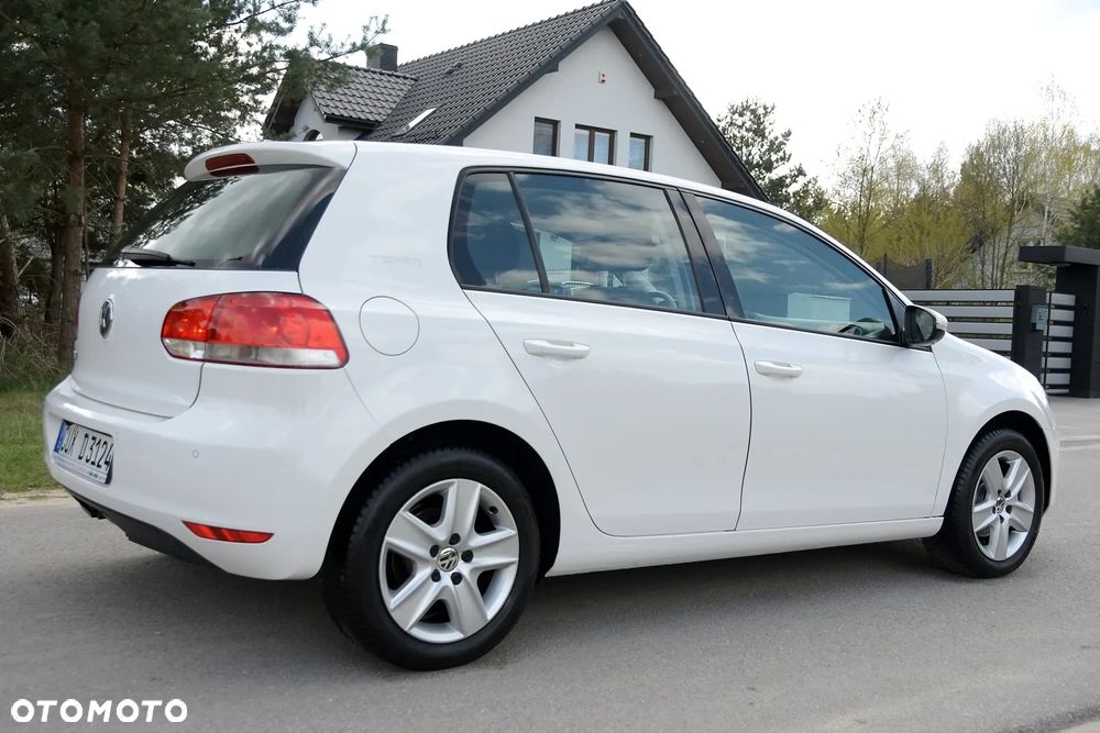 Volkswagen Golf - 10