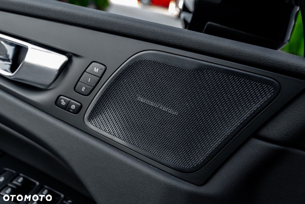 Volvo XC 60 B5 D AWD Geartronic RDesign - 17