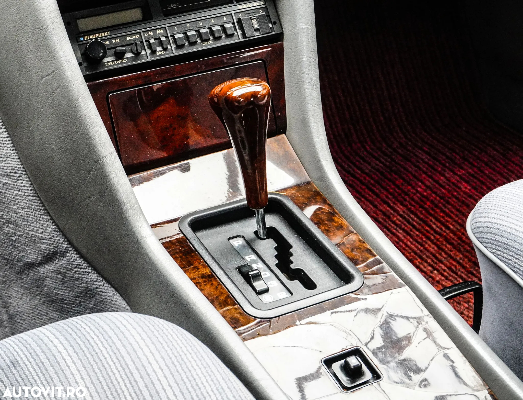 Mercedes-Benz E - 22