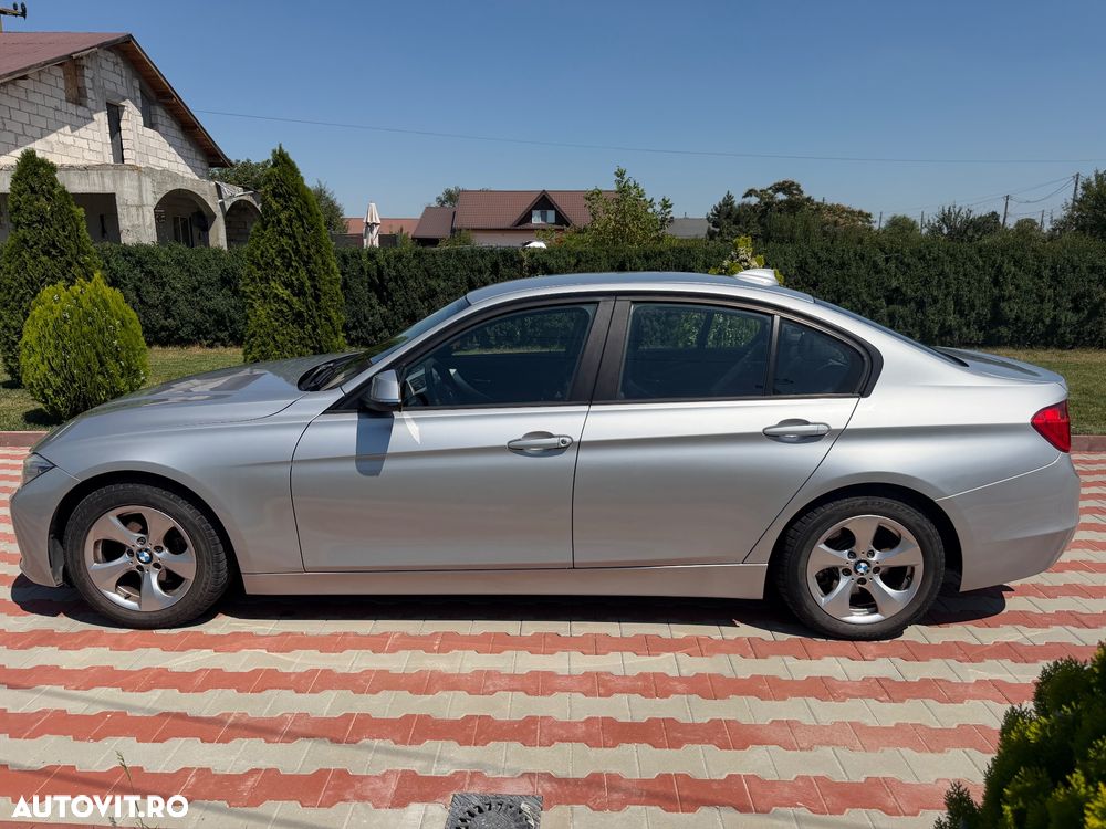 BMW Seria 3 320d Aut. Efficient Dynamics Edition Sport Line - 5