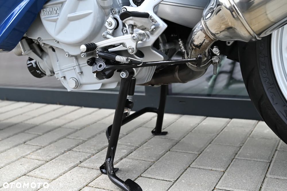 BMW F - 13