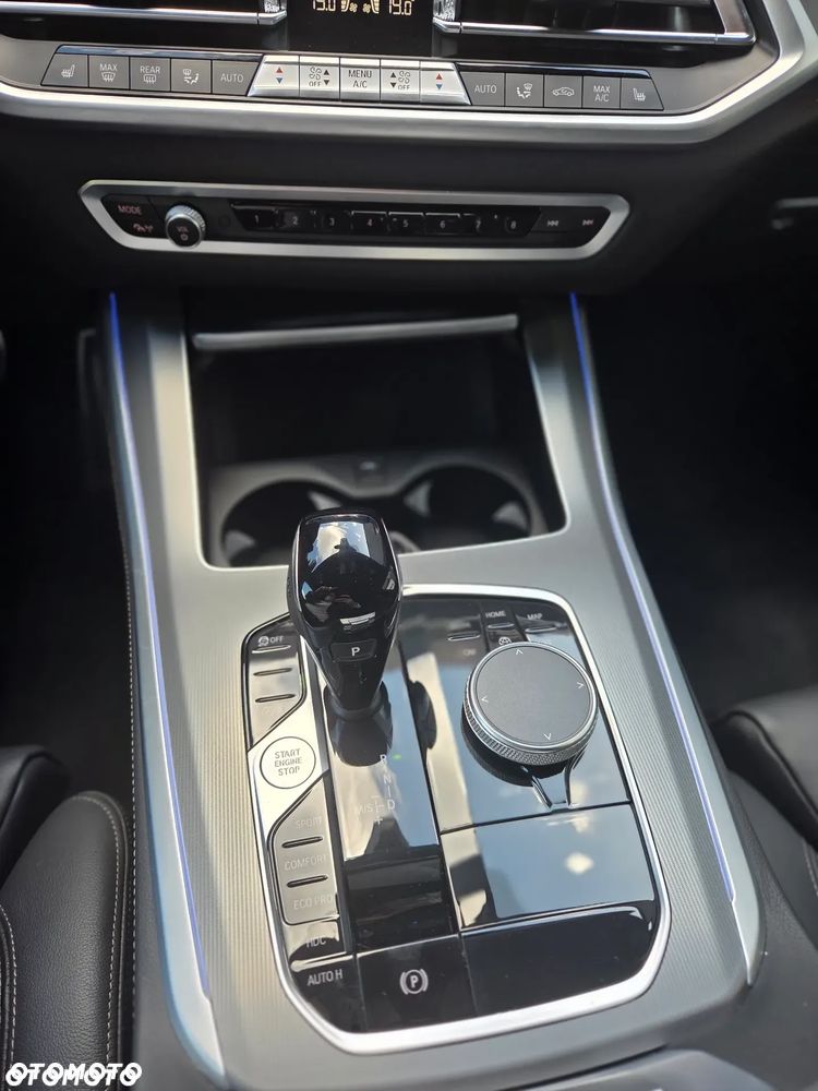 BMW X5 xDrive25d - 17