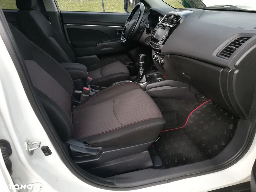 Mitsubishi ASX 1.6 DID Invite 4WD AS&G - 25