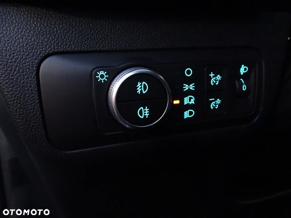 Ford Kuga 1.5 EcoBoost FWD Edition ASS MMT6 - 29