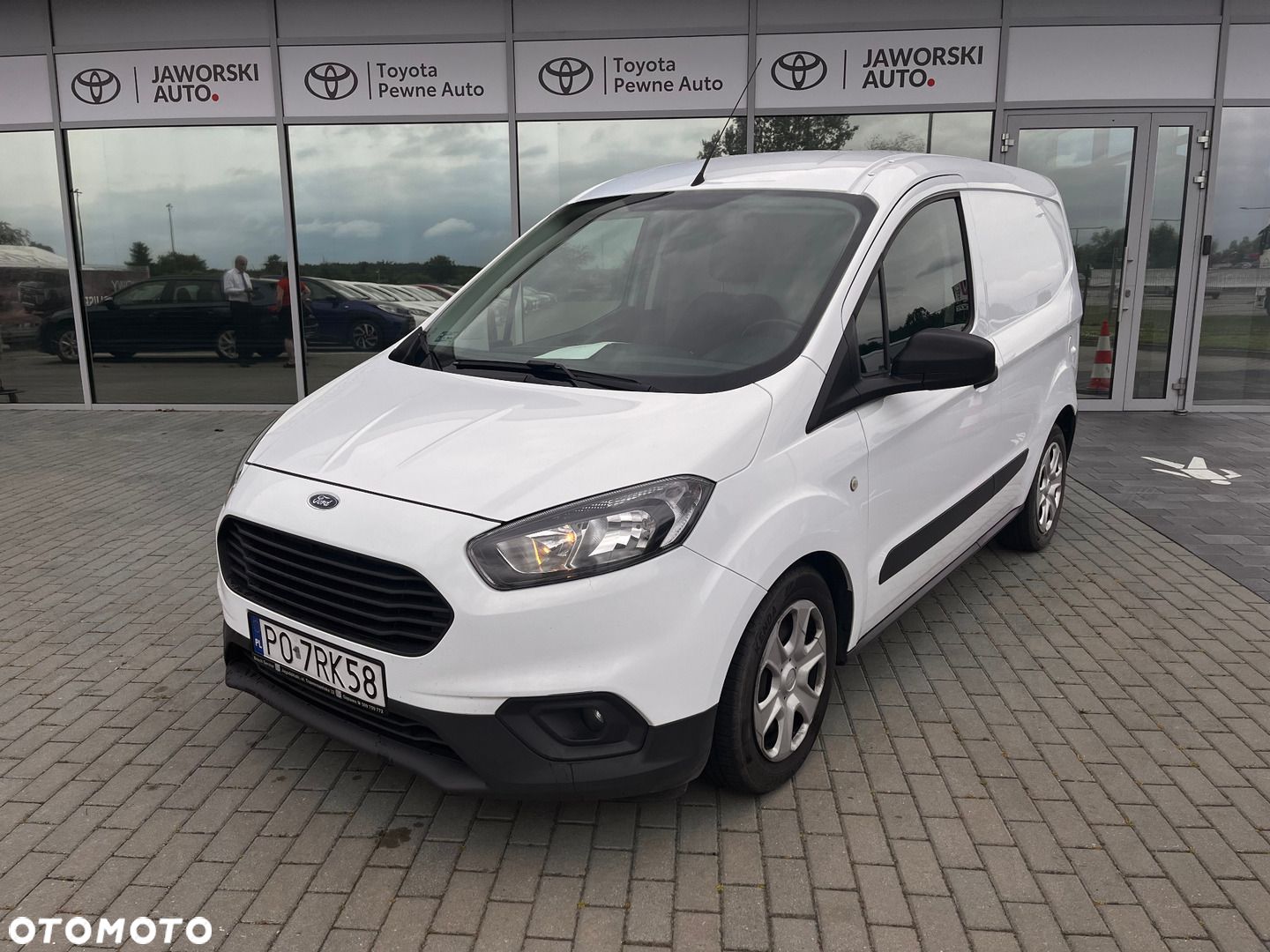 Ford Transit Courier - 1