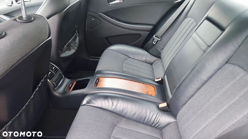 Mercedes-Benz CLS 320 CDI - 21