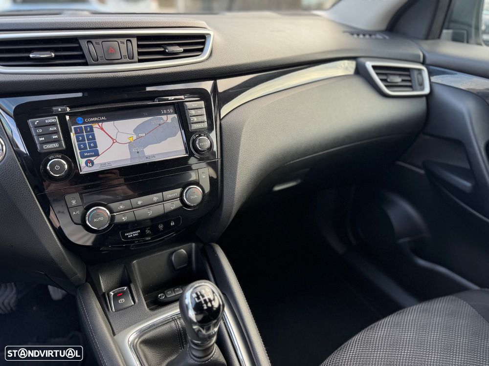 Nissan Qashqai 1.5 dCi Acenta - 19
