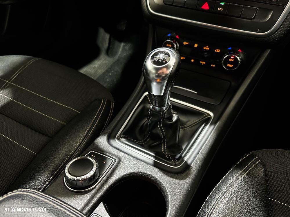 Mercedes-Benz A 180 d Urban - 34