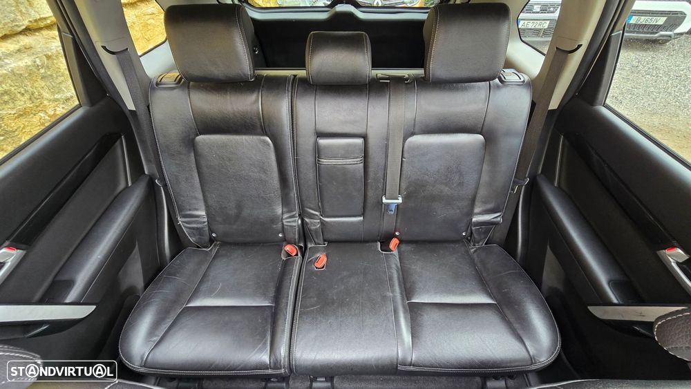 Chevrolet Captiva - 36