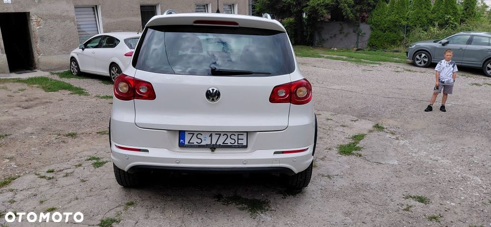 Volkswagen Tiguan - 4