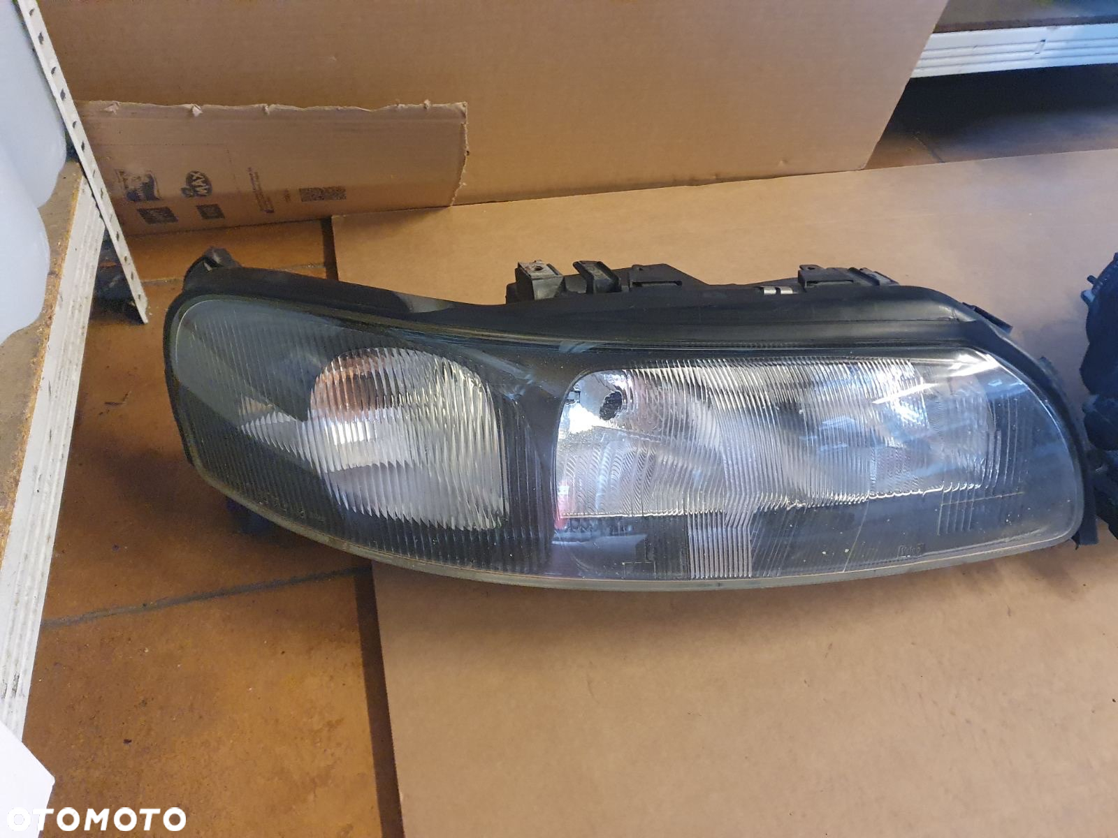 REFLEKTOR L/P VOLVO V70 II 2 XC70 EUROPA - 5