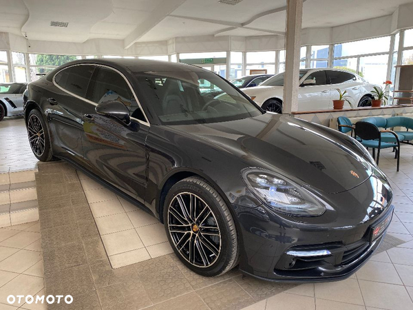 Porsche Panamera 4S